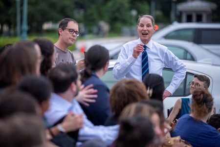 tagreuters.com2025binary_LYNXMPEL5T021-VIEWIMAGE