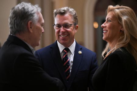 tagreuters.com2025binary_LYNXMPEL6205Z-VIEWIMAGE