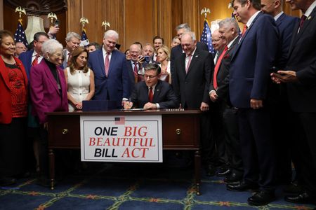 tagreuters.com2025binary_LYNXMPEL6213U-VIEWIMAGE