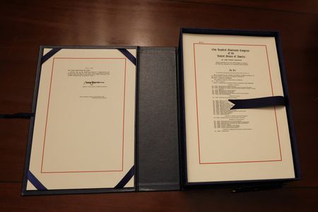 tagreuters.com2025binary_LYNXMPEL6214L-VIEWIMAGE