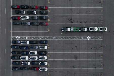 tagreuters.com2025binary_LYNXMPEL680JD-VIEWIMAGE