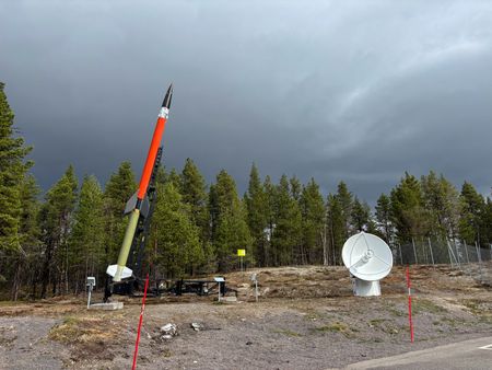 tagreuters.com2025binary_LYNXMPEL6906F-VIEWIMAGE