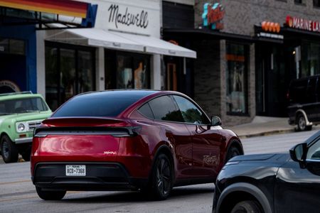 tagreuters.com2025binary_LYNXMPEL6O0K4-VIEWIMAGE