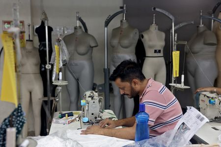 tagreuters.com2025binary_LYNXMPEL6U0SD-VIEWIMAGE