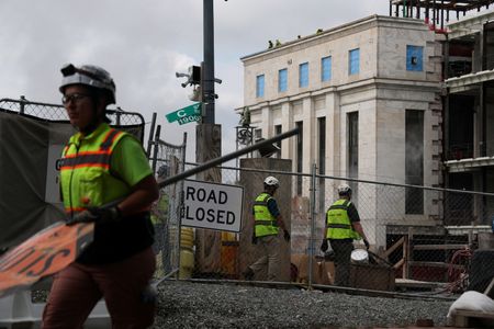 tagreuters.com2025binary_LYNXMPEL7B0LP-VIEWIMAGE