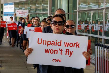 tagreuters.com2025binary_LYNXMPEL7D0NF-VIEWIMAGE