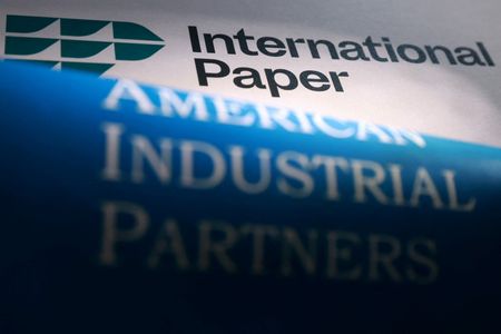 tagreuters.com2025binary_LYNXMPEL7K0UE-VIEWIMAGE