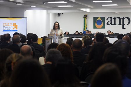 tagreuters.com2025binary_LYNXMPEL9L0U8-VIEWIMAGE