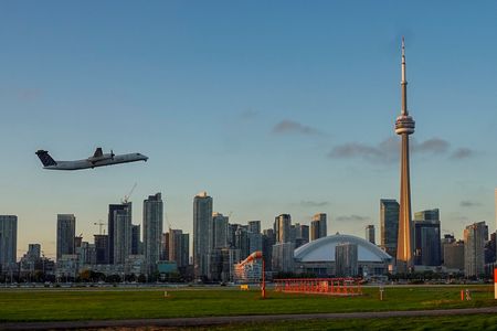 tagreuters.com2025binary_LYNXMPEL9M0R2-VIEWIMAGE