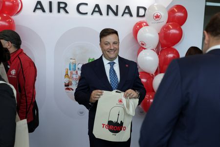 tagreuters.com2025binary_LYNXMPEL9M0XN-VIEWIMAGE