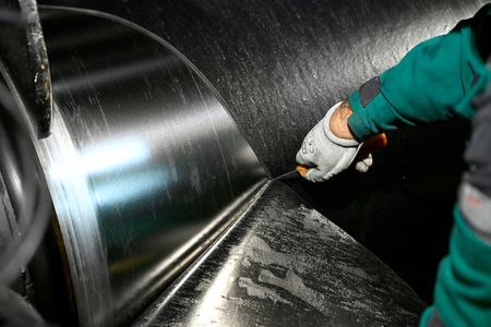 tagreuters.com2025binary_LYNXMPEL9N09E-VIEWIMAGE