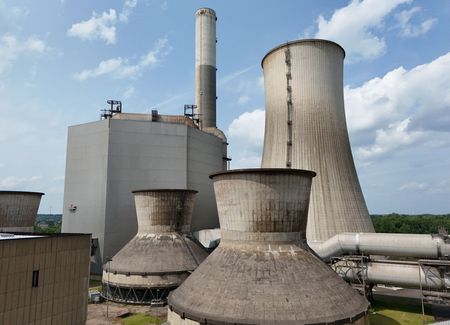 tagreuters.com2025binary_LYNXMPEL9Q0S2-VIEWIMAGE