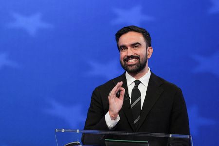 tagreuters.com2025binary_LYNXMPEL9U0GV-VIEWIMAGE