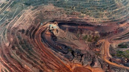 tagreuters.com2025binary_LYNXMPELA30HH-VIEWIMAGE