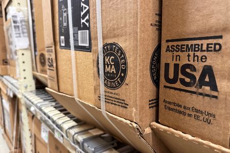 tagreuters.com2025binary_LYNXMPELA414R-VIEWIMAGE