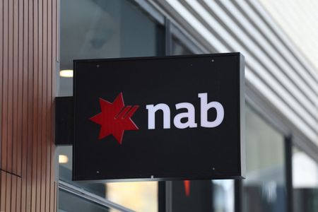 tagreuters.com2025binary_LYNXMPELA418W-VIEWIMAGE