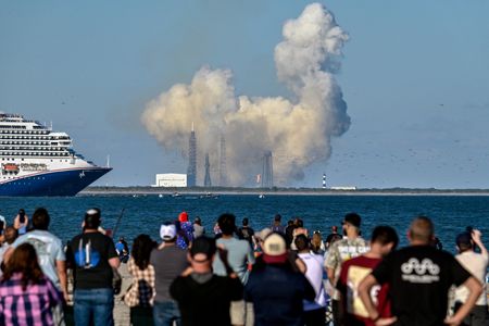 tagreuters.com2025binary_LYNXMPELAC18N-VIEWIMAGE