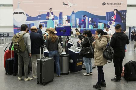 tagreuters.com2025binary_LYNXMPELAC18R-VIEWIMAGE