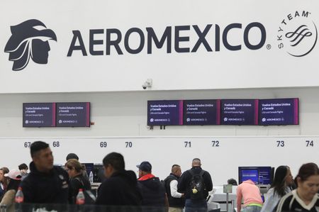 tagreuters.com2025binary_LYNXMPELAC18W-VIEWIMAGE