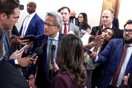 tagreuters.com2025binary_LYNXMPELB218H-VIEWIMAGE