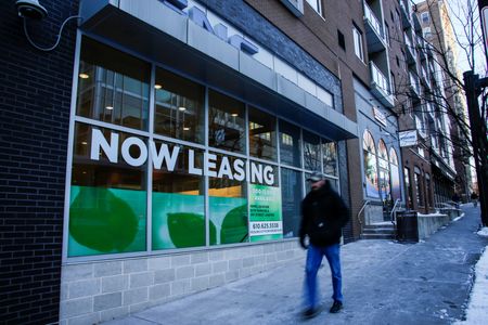 tagreuters.com2025binary_LYNXMPELBF16R-VIEWIMAGE