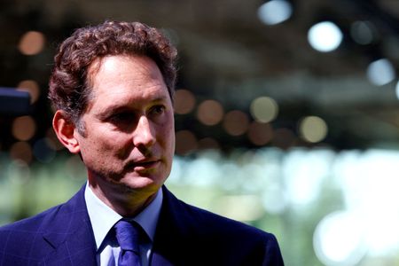 tagreuters.com2025binary_LYNXNPEL1N069-VIEWIMAGE