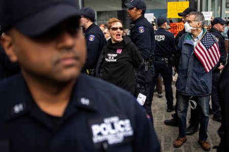 tagreuters.com2025binary_LYNXNPEL21013-VIEWIMAGE