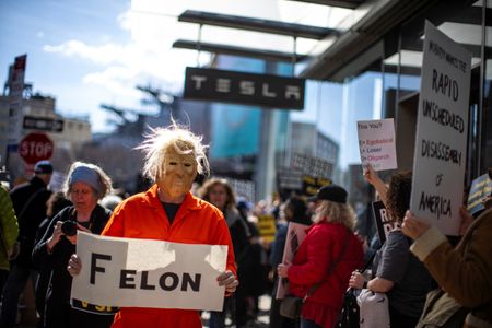 tagreuters.com2025binary_LYNXNPEL2107X-VIEWIMAGE