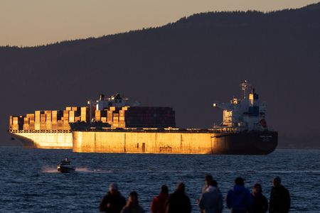 tagreuters.com2025binary_LYNXNPEL240M6-VIEWIMAGE