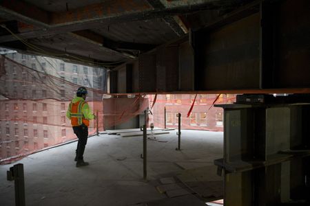 tagreuters.com2025binary_LYNXNPEL260IB-VIEWIMAGE