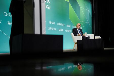 tagreuters.com2025binary_LYNXNPEL260Y7-VIEWIMAGE