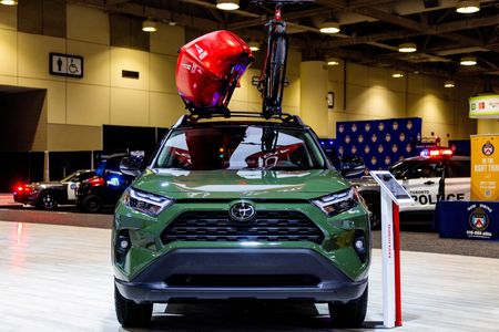 tagreuters.com2025binary_LYNXNPEL2U05W-VIEWIMAGE