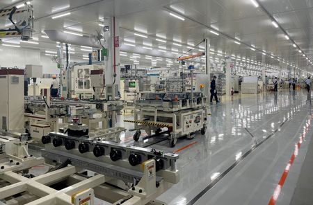 tagreuters.com2025binary_LYNXNPEL2U05X-VIEWIMAGE