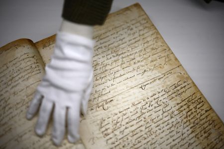 tagreuters.com2025binary_LYNXNPEL3507C-VIEWIMAGE