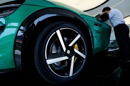 tagreuters.com2025binary_LYNXNPEL4S0A6-VIEWIMAGE