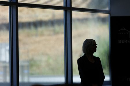 tagreuters.com2025binary_LYNXNPEL4S124-VIEWIMAGE