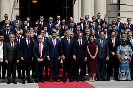 tagreuters.com2025binary_LYNXNPEL520DY-VIEWIMAGE