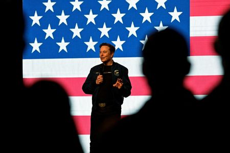 tagreuters.com2025binary_LYNXNPEL5411S-VIEWIMAGE