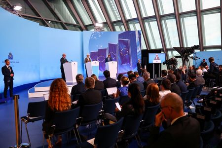 tagreuters.com2025binary_LYNXNPEL8A0JA-VIEWIMAGE