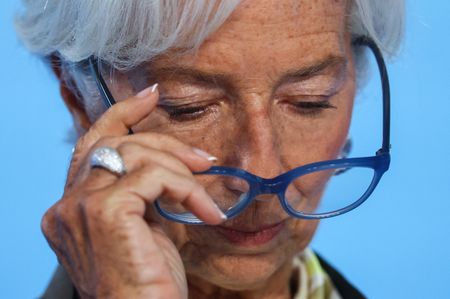 tagreuters.com2025binary_LYNXNPEL8A0JC-VIEWIMAGE