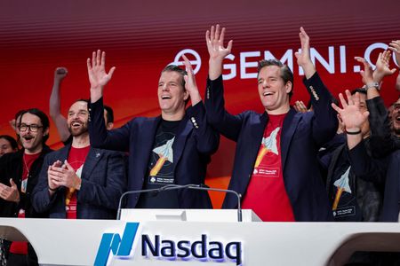 tagreuters.com2025binary_LYNXNPEL8B0TD-VIEWIMAGE