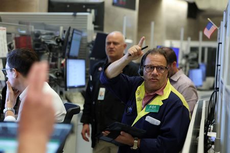 tagreuters.com2025binary_LYNXNPEL8E0Q9-VIEWIMAGE