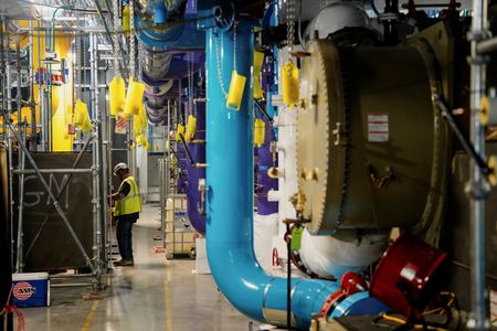 tagreuters.com2025binary_LYNXNPEL8H0ZM-VIEWIMAGE