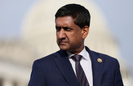 tagreuters.com2025binary_LYNXNPEL8I0B3-VIEWIMAGE