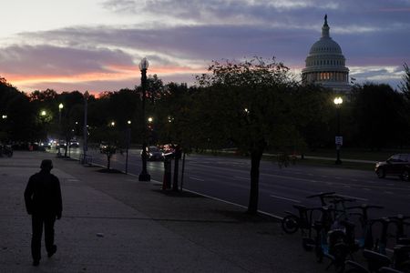 tagreuters.com2025binary_LYNXNPEL901RO-VIEWIMAGE