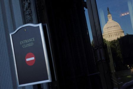 tagreuters.com2025binary_LYNXNPEL901VO-VIEWIMAGE