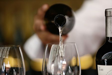 tagreuters.com2025binary_LYNXNPEL910SF-VIEWIMAGE