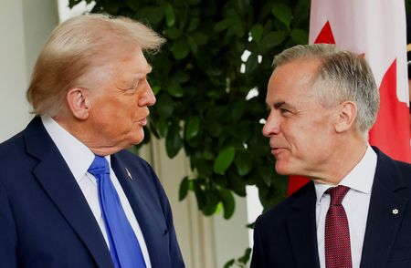 tagreuters.com2025binary_LYNXNPEL960OU-VIEWIMAGE