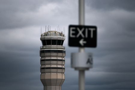 tagreuters.com2025binary_LYNXNPEL97147-VIEWIMAGE