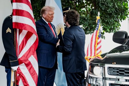 tagreuters.com2025binary_LYNXNPEL9D0ZP-VIEWIMAGE